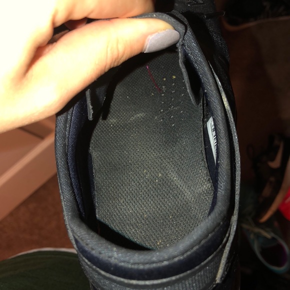 nike's - Picture 3 of 3